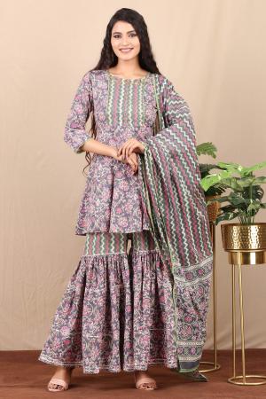 Printed gharara set