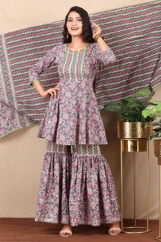 Printed gharara set